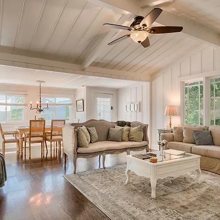 Timeless Charm, Modern Comfort Close To Everything